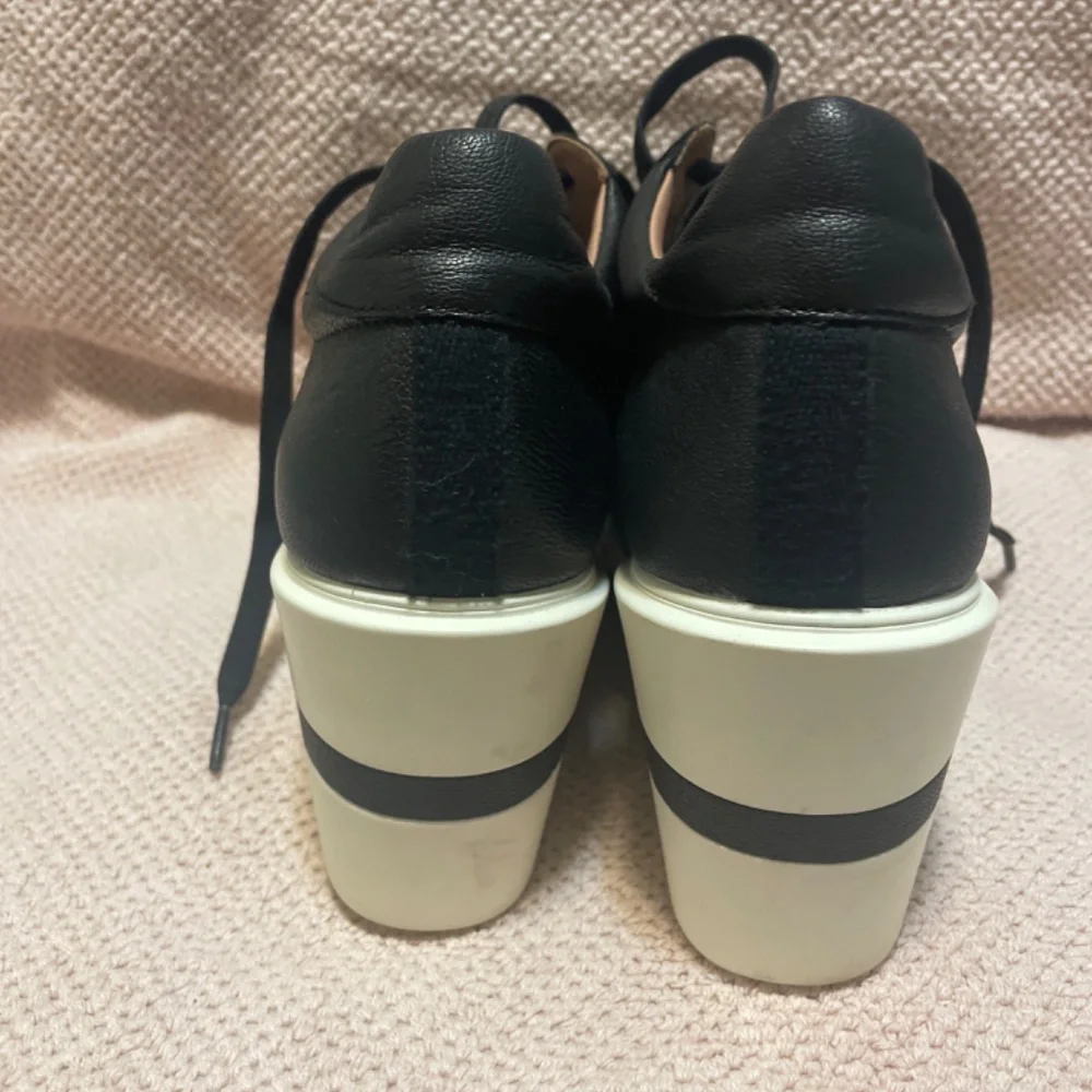 Booties - Picture 4 of 5